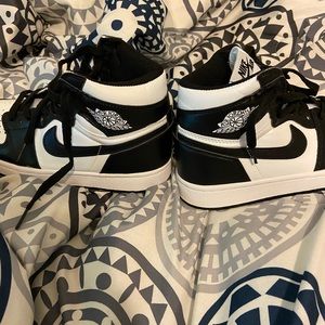 Nike Air Jordan 1s OG Twist